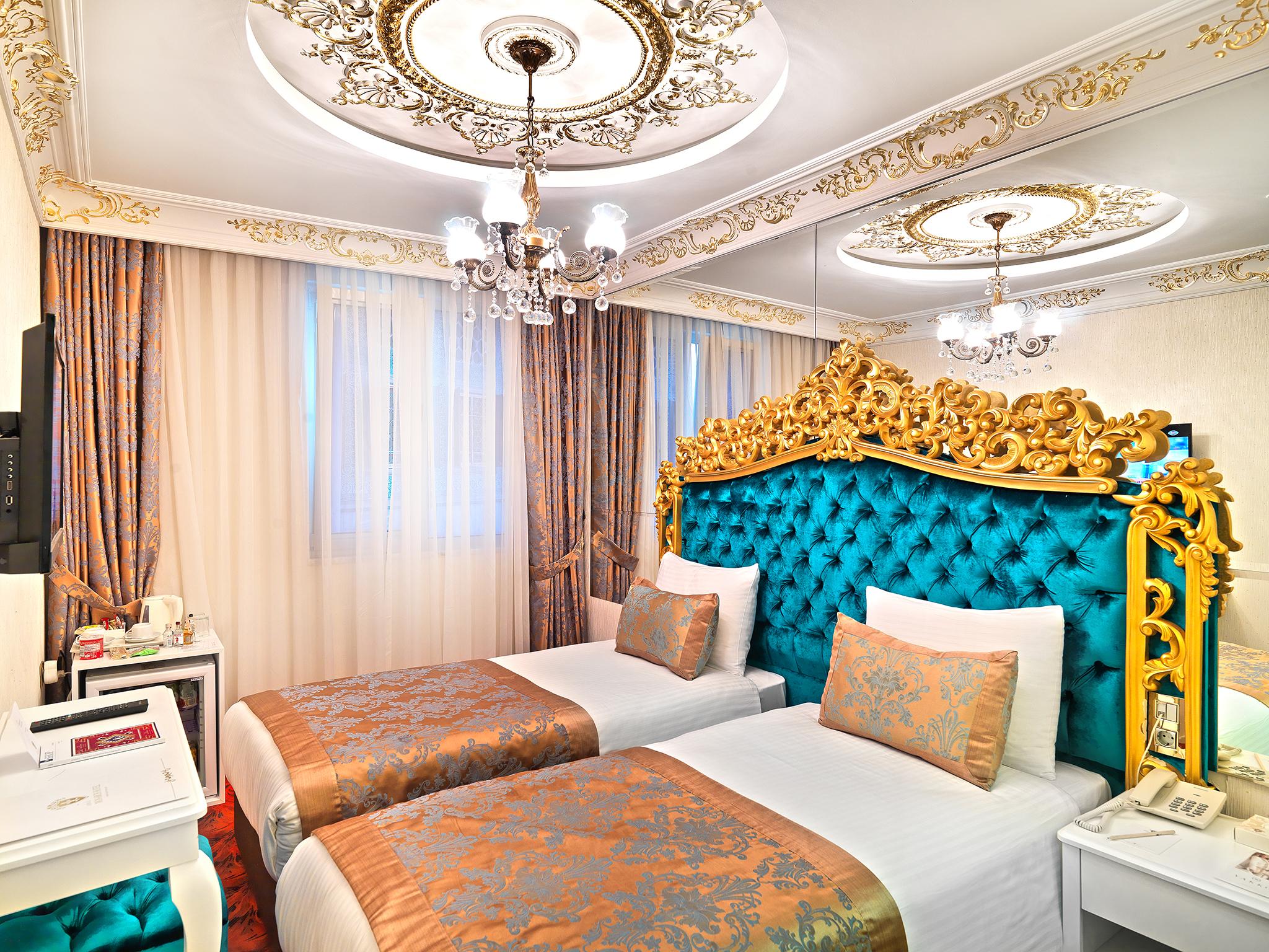 White Monarch Hotel Istanbul Exterior photo